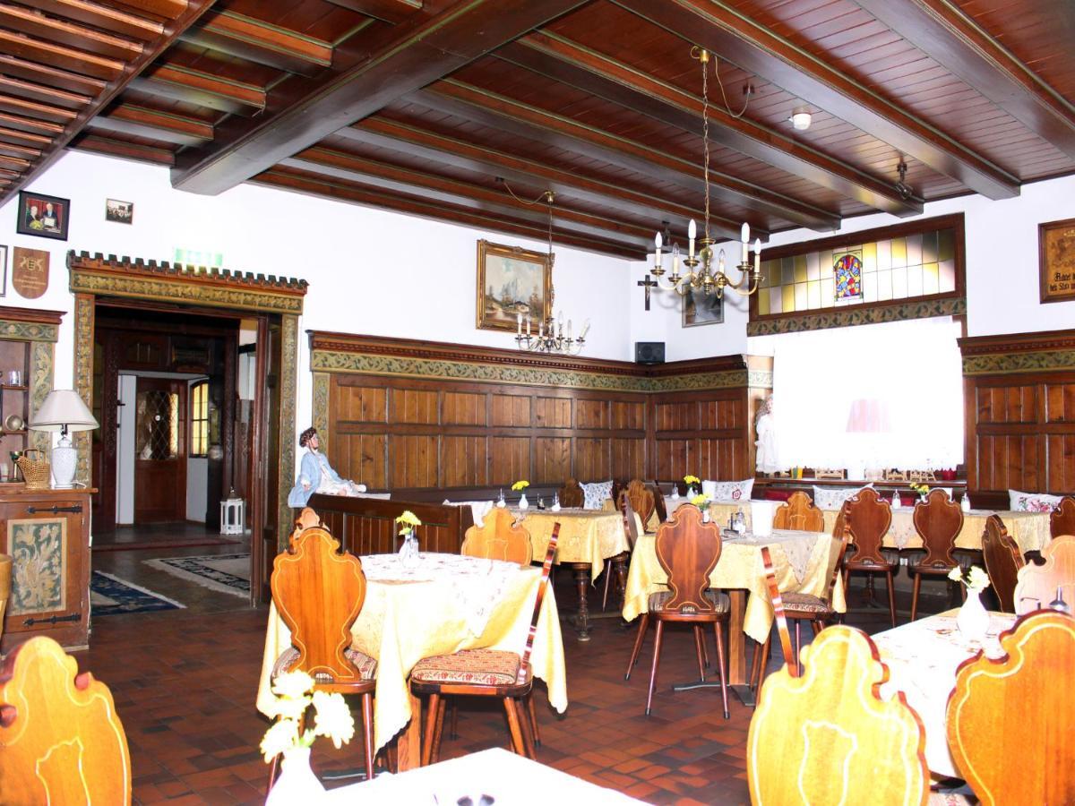 Hotel Neustaedter Hof Titisee-Neustadt Exterior photo